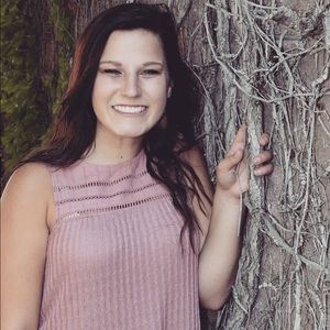 Meet your Posher, Chalee